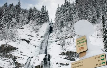 Balade raquettes Cascade du Rouget