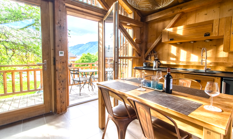 Chalet Mirabel – Sealy Heather