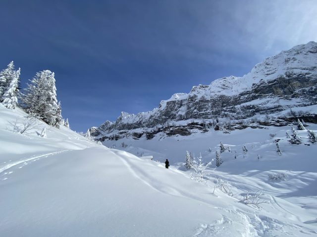 Montée à Bostan