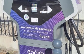 Borne de recharge de voitures électriques