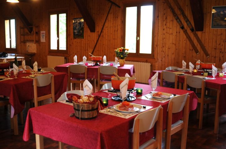 Le Salvagny l’hiver – Salle de restaurant typique