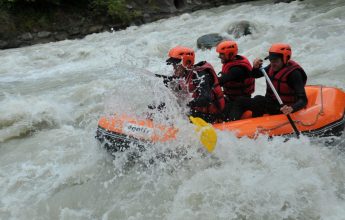 Sortie Mini-Raft – Testez le petit frère du raft pour une descente du Giffre en semi-autonomie !