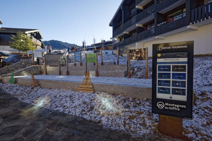 Exposition de photos animalières en plein air_Morillon
