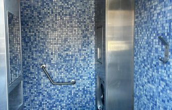 Toilettes accessibles à Morillon 1100