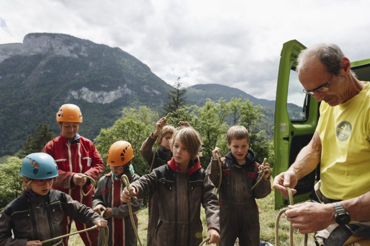 Sortie Spéléologie : Découvrez l’envers secret de la montagne !_Samoëns