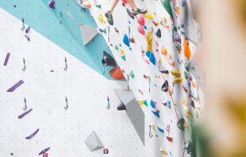 Escalade indoor au Topo – Les voies