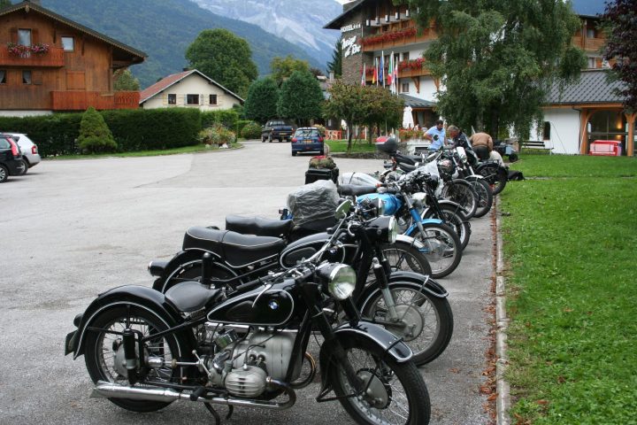 Rassemblement moto hôtel Neige et Roc