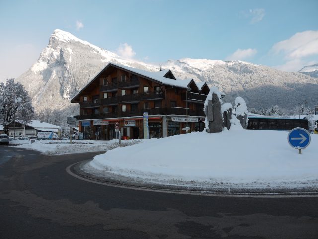 Location vente réparation ski snowboard samoens