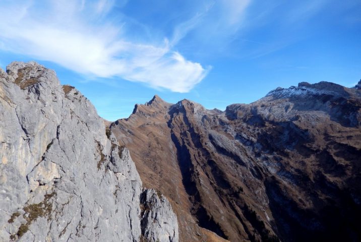 Pointe droite et corne au taureau